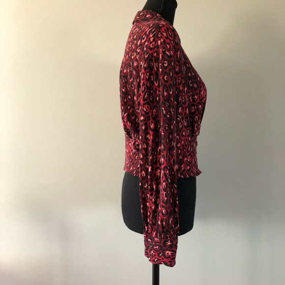 Women’s Zara Red animal print long sleeve cropped blouse size XS - Picture 7 of 13